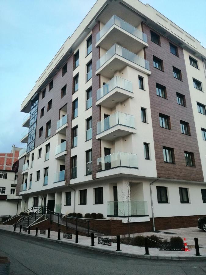 Stefan Lux Apartment Bijeljina Esterno foto